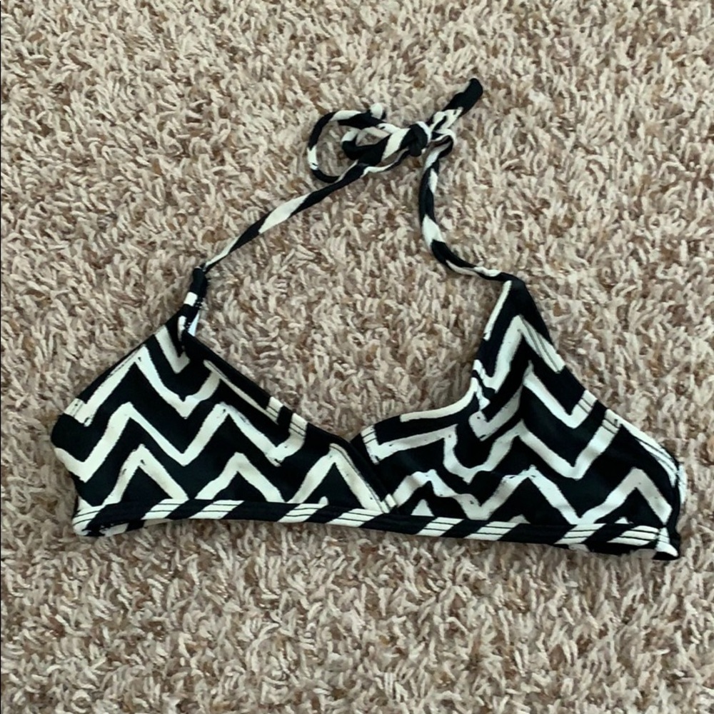 Black/Off White Chevron Target Bikini Set